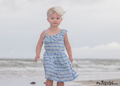 beach portrait, family portrait, beach photography, Charleston photographer, Mt Pleasant photographer, Summerville photographer